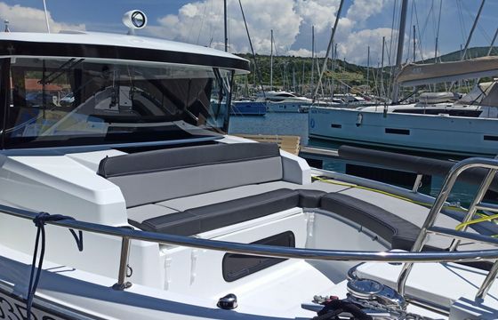 Jeanneau Merry Fisher 895 Surprise