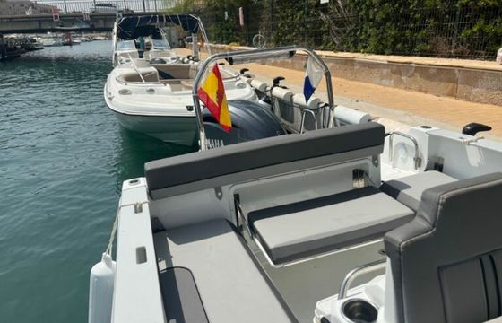 Jeanneau Cap Camarat 7.5 CC Handfort 2