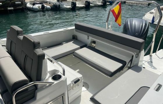 Jeanneau Cap Camarat 7.5 CC Handfort 2