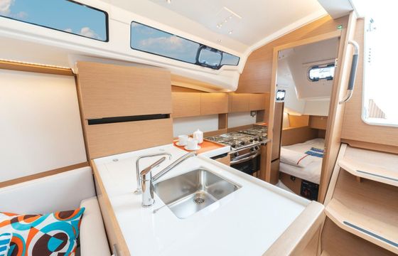 Jeanneau Sun Odyssey 350 Bellini