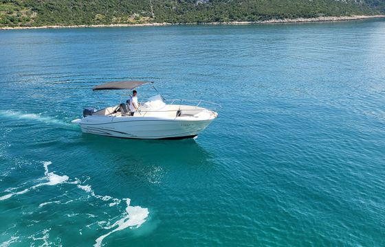 Jeanneau Cap Camarat 7.5 CC
