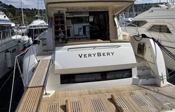 Jeanneau Prestige 550 Very Berry
