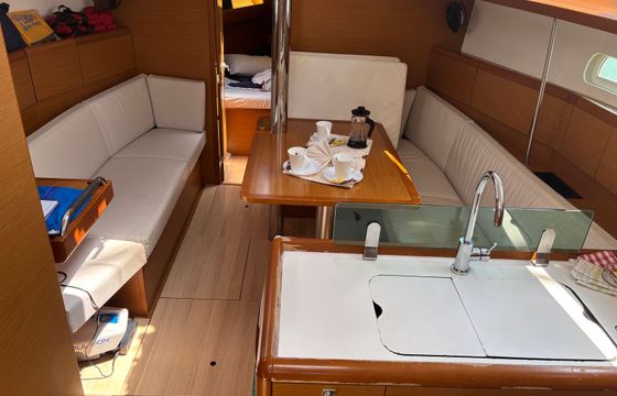 Jeanneau Sun Odyssey 389 Sunsail 20