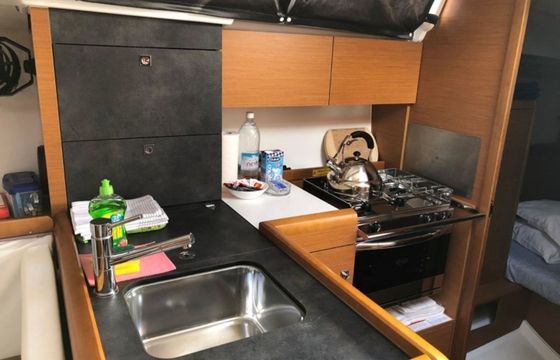 Jeanneau Sun Odyssey 349 Sunsail 19