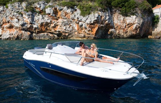 Jeanneau Cap Camarat 7.5 WA 8