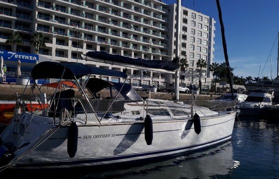 Jeanneau Sun Odyssey 35 Keep Sailing 1