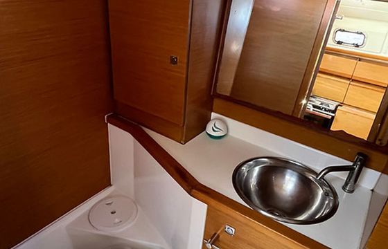 Jeanneau Sun Odyssey 379 Esprit du Levant