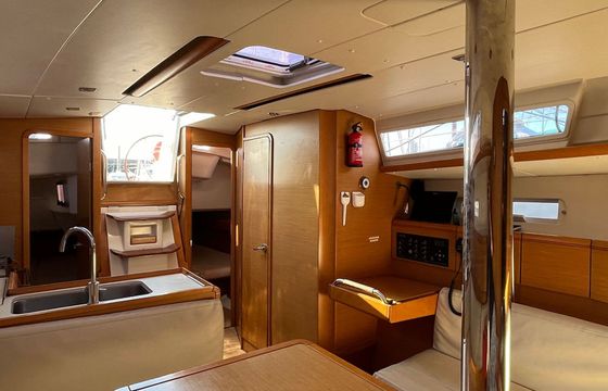 Jeanneau Sun Odyssey 379 Esprit du Levant