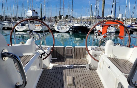 Jeanneau Sun Odyssey 379 Grenat