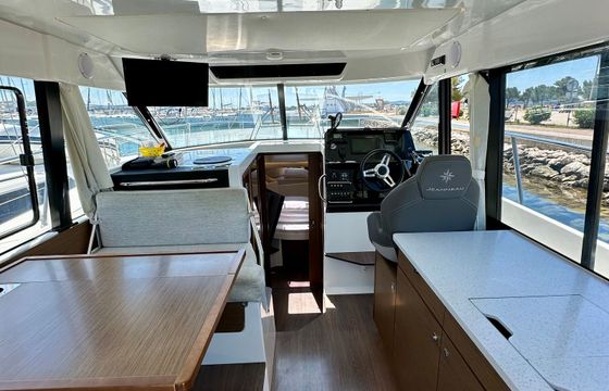 Jeanneau Merry Fisher 1095 Morska Vila