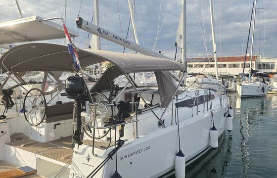 Jeanneau Sun Odyssey 380 Kavinton
