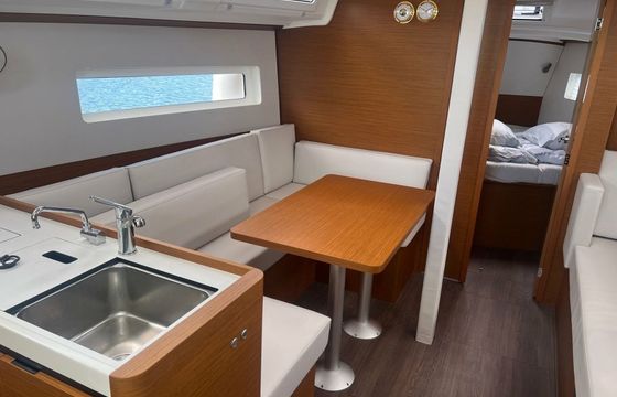 Jeanneau Sun Odyssey 380 Princess Lara