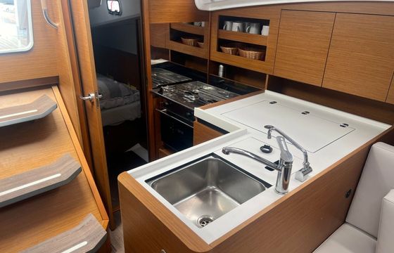 Jeanneau Sun Odyssey 380 Princess Lara