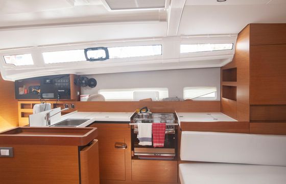 Jeanneau Sun Odyssey 410 Sea Breeze