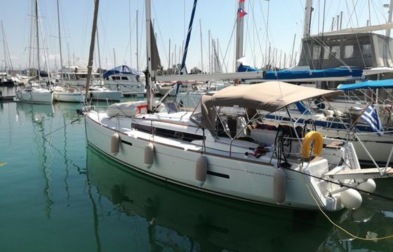 Jeanneau Sun Odyssey 389 Agios Georgios