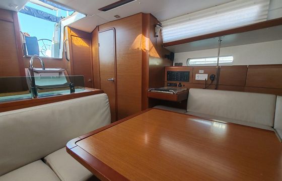 Jeanneau Sun Odyssey 389 Cash