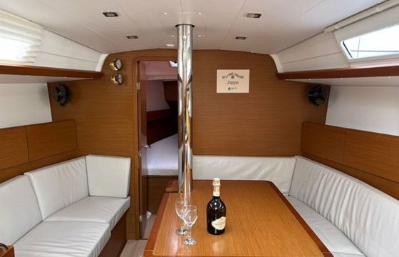 Jeanneau Sun Odyssey 389 Cash
