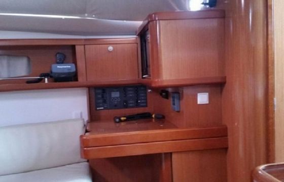 Jeanneau Sun Odyssey 37 Loxley B