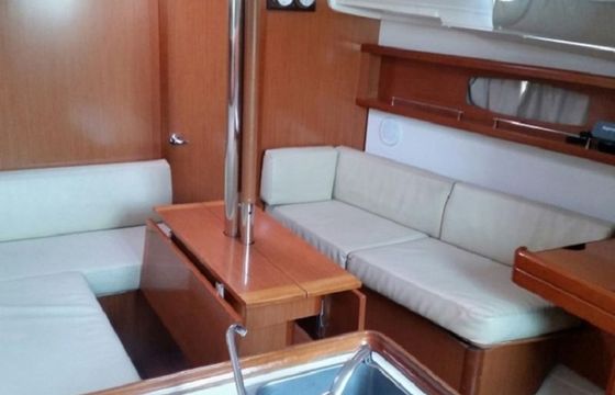 Jeanneau Sun Odyssey 37 Loxley B