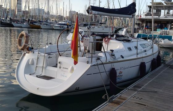 Jeanneau Sun Odyssey 37 Rebeca y Samuel