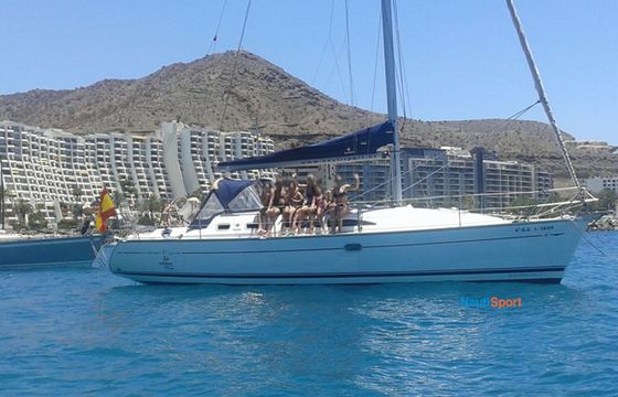 Jeanneau Sun Odyssey 37 Rebeca y Samuel