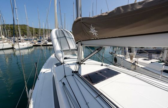 Jeanneau Sun Odyssey 410 Moustique 2