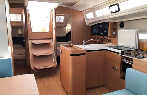 Jeanneau Sun Odyssey 410 Non e Mia