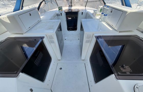Jeanneau Sun Loft 47 Bluebell
