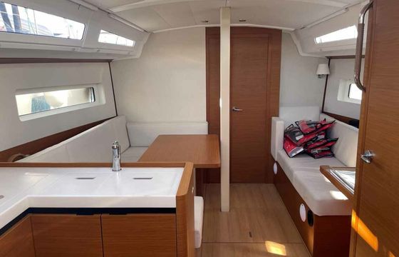 Jeanneau Sun Odyssey 380 Mymia