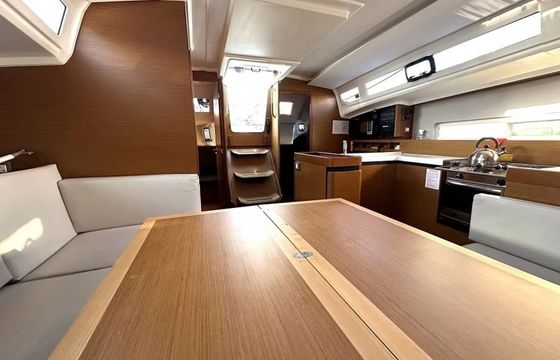 Jeanneau Sun Odyssey 410 Esprit du Solent