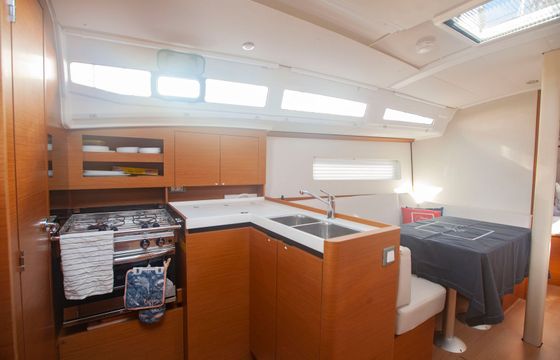 Jeanneau Sun Odyssey 380 Ocean Breeze