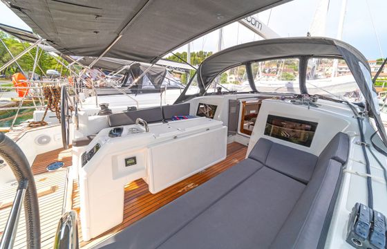 Jeanneau Sun Odyssey 410 First Date