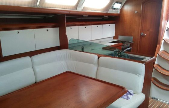 Jeanneau Sun Odyssey 43 Pasha 2