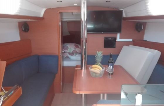 Jeanneau Sun Odyssey 389 Sun Elli