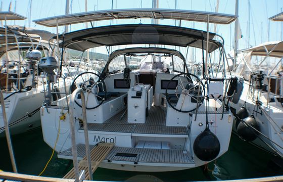 Jeanneau Sun Odyssey 410 Maral