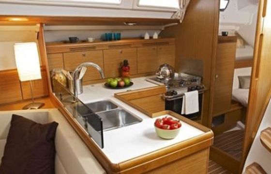 Jeanneau Sun Odyssey 42 i Taifun