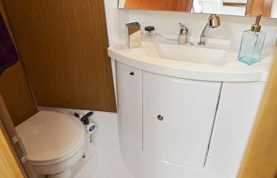 Jeanneau Sun Odyssey 42 i Taifun