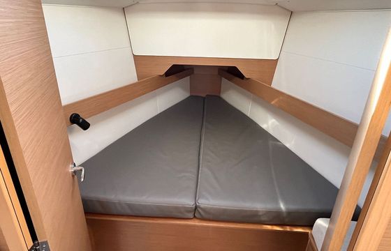 Jeanneau Sun Odyssey 349 Escampette