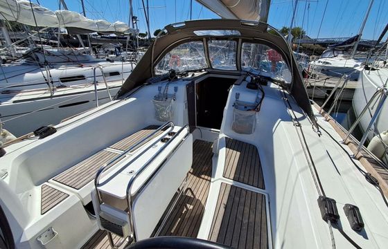 Jeanneau Sun Odyssey 349 Fatu Hiva 3