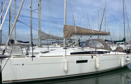 Jeanneau Sun Odyssey 349 Fatu Hiva 3