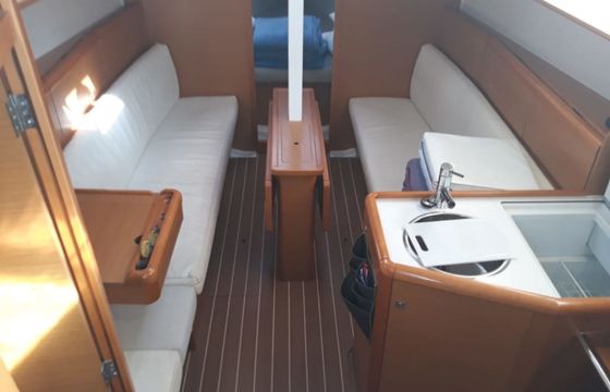 Jeanneau Sun Odyssey 33 Omega