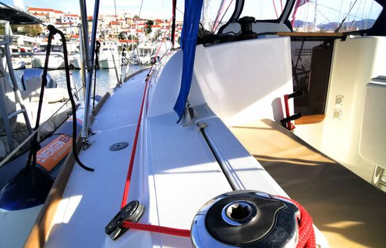 Jeanneau Sun Odyssey 33 Paola