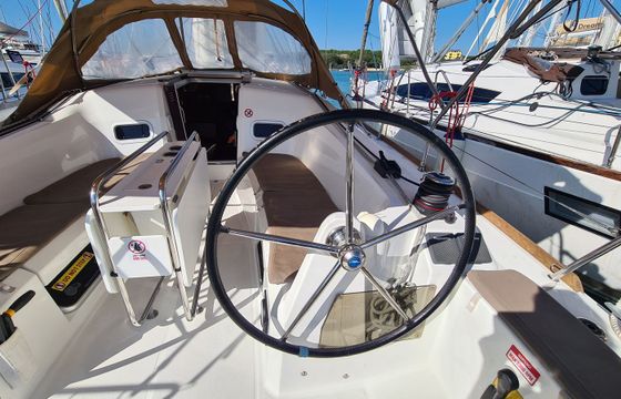 Jeanneau Sun Odyssey 349 Lapwing