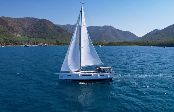 Jeanneau Sun Odyssey 410 Sky Asya