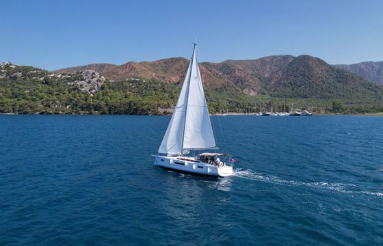 Jeanneau Sun Odyssey 410 Sky Asya