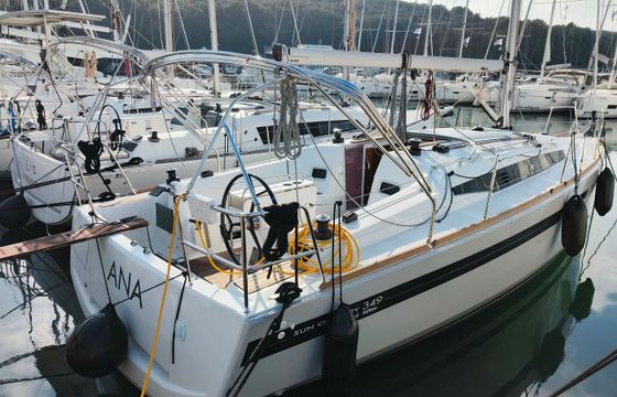 Jeanneau Sun Odyssey 349 Ana