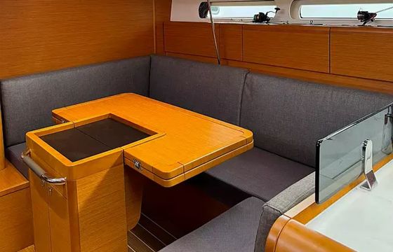 Jeanneau Sun Odyssey 409 ZikkZakk