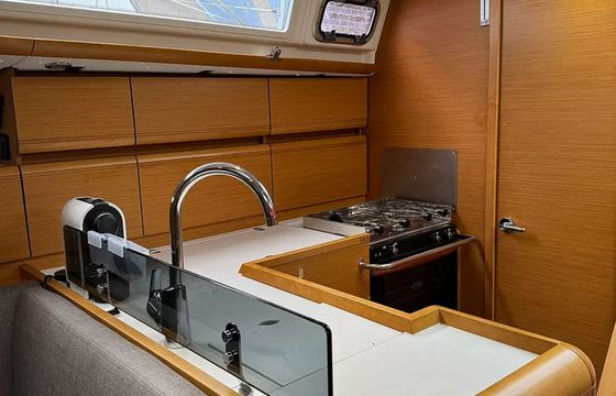 Jeanneau Sun Odyssey 409 ZikkZakk