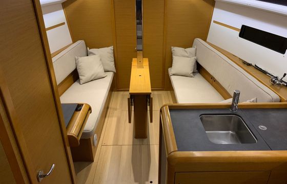 Jeanneau Sun Odyssey 349 Gloria