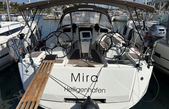 Jeanneau Sun Odyssey 419 Mira
